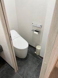 ご自由にお使いいただけるトイレです。 - 睡活サロンESTICAの室内の写真