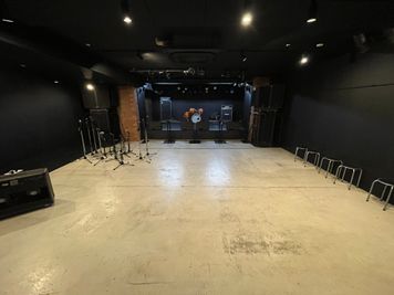 駅チカ！広々！ダンス・発表会・会議・本格防音システムで大音量で撮影等も可！ - 横浜BuzzFront