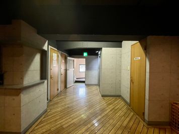 【フロア内に男女別トイレがございます】 - TIME SHARING 赤羽 IMBオフィス 【閉店】501の設備の写真