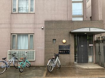 自転車置き場あり - レンタルサロンえむPLUS レンタルサロン所沢えむPLUSの外観の写真