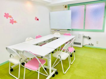 PSP会議室 札幌②（旧sakuraroom） （8階807）小会議室／セミナールームの室内の写真