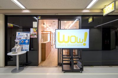 ニュー新橋コワーキング 新橋駅徒歩１分の防音個室の入口の写真