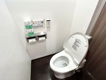 【男性用：個室×1、小×2】 - 【閉店】TIME SHARING 東陽町 新東陽ビル 【閉店】Room Bの設備の写真