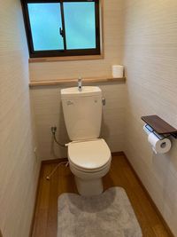 男女共用トイレ - レンタルスペース ナトゥーラ 多目的スペース　大人数での使用可能なレンタルスペースの室内の写真
