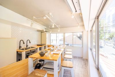 リノスぺkitchen代々木 《人数変動料金制》リノスぺkitchen代々木【最大10名】の室内の写真