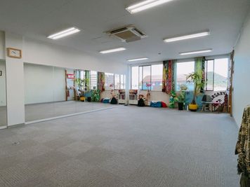 HITIMANA Polynesian dance studio ヒティマナ ポリネシアンダンススタジオの室内の写真