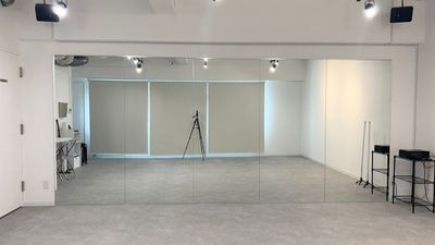 ZERO DANCE STUDIO大通スタジオ ZERO DANCE STUDIO 大通スタジオの室内の写真