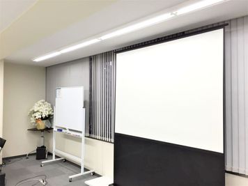 大阪会議室 NSEリアルエステート梅田店 A室の設備の写真