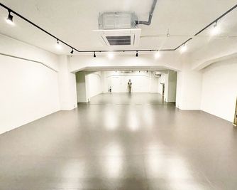 K-POP STUDIO FANCY 福岡天神の室内の写真