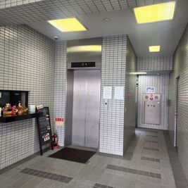 minoriba_横浜岡野一丁目店 レンタルサロンの外観の写真