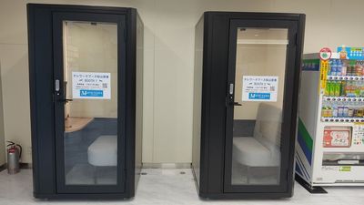 清潔感のあるブース内です！！ - テレワークブース松山空港 ＢＯＯＴＨ２の室内の写真