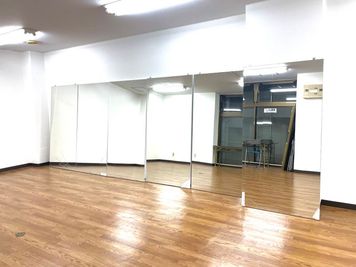 スタジオピアーチェ春日後楽園店 【レンタルダンススタジオ】スタジオピアーチェ春日後楽園店の室内の写真