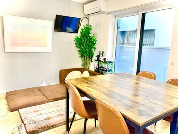 部屋全体 - rental lounge浦和 浦和新築マルチスペースの室内の写真