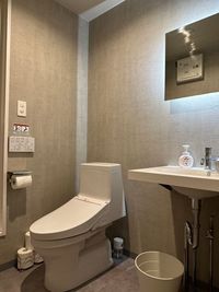 トイレ - Roji博多 【2023/10オープン】大迫力プロジェクター付レンタルスペースの設備の写真