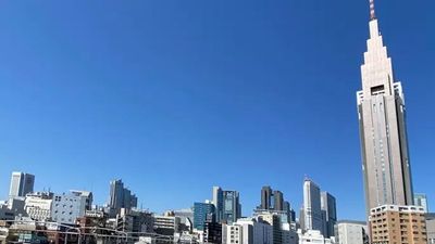 ドコモタワーが映える TOKYO VIEW - Relax one 代々木 Relax one 代々木｜テラスBBQ✨撮影利用可📷の室内の写真