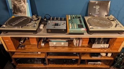 DJブースあります。
technics SL1200mk5
vestax　ミキサー - レンタルスペース南口パーラーの設備の写真