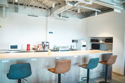 フリースペース（カウンター） - ZERO-ICHI WORKS coworking&salon ZERO-ICHI WORKS コワーキングスペースの室内の写真