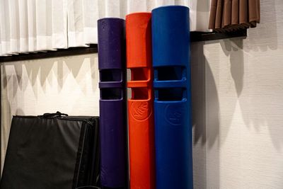 ViPR (紫 4kg、赤 6kg、青 8kg) - 天満/扇町 3つの部屋完備シェアサロン★Studio Gaudi 鮮やかな人工芝の映えるパーソナルジムをお手軽レンタル★の設備の写真