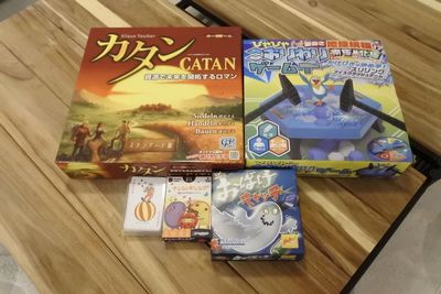 ボードゲーム（カタン、氷割りゲーム、ナンジャモンジャ、おばけキャッチ、トランプ） - dot bridge心斎橋 ドットブリッジ心斎橋の設備の写真