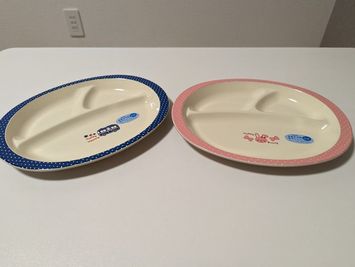 子供用の食器もあります - rental lounge浦和 浦和新築マルチスペースの設備の写真