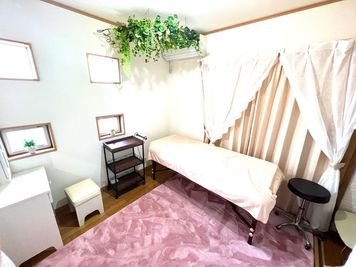 癒やしスペース（4.5畳） - トータルビューティーサロンヒロミ　２階レンタルサロンの室内の写真
