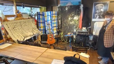 ミニLIVE出来ます！
アンプ、ミキサー完備 - 徒根屋（ARTcafe&Bar　WITH） キッチン付き楽器演奏可能レンタルスペースの室内の写真