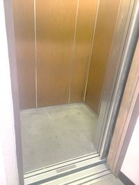 エレベーター完備 - レンタルルーム『 ふくろうの部屋 』 【6～9名様の利用】親子で安心して過ごせるスペースの設備の写真