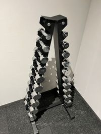 ダンベル　1~10kg - POWERS GYM -レンタルジムスタジオ- レンタルジムスタジオの設備の写真