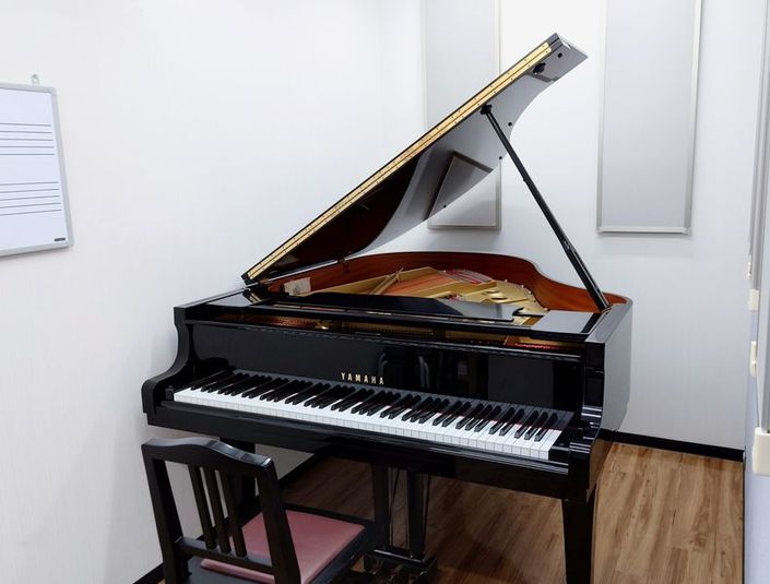 定期調律をしているヤマハのグランドピアノで練習ができます♪ - 長町センター ヤマハミュージックジャパン　長町センターの室内の写真