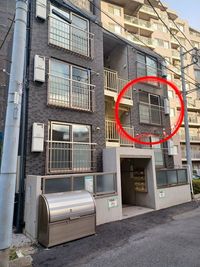 8　左手に4階建てマンションの302が当店です
101と102に「KS会議室」が入居しているマンションです - レンタルサロン浦和 1時間1490円〜　レンタルサロン浦和のその他の写真