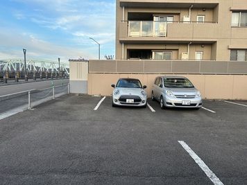 ※こちらのスペースには駐車しないようご注意ください※ - 【犬山遊園 徒歩1分】レンタルスタジオゆき 【📣料金改定】犬山遊園駅1分【ダンスができるレンタルスペース】の室内の写真