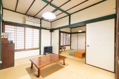世田谷区古民家の6畳2間の続き間の空間をどうぞお楽しみください！😉ゴールデンウィークもご利用できます☺️ - 寺子屋大吉