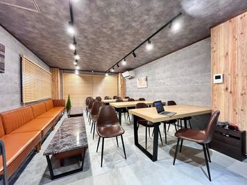 セミナー時の参考配置 - Grand Salon 丸の内（鹿島ビル内） グランサロン丸の内の室内の写真