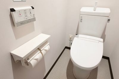 清潔なウォシュレットトイレです。 - SMILE＋Earth河原町 Earth河原町_レンタルスペースの室内の写真