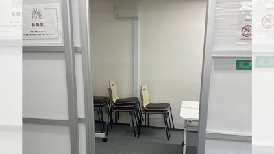 パーテーションの入り口は閉めてお使いいただけます - office coma office coma【会議室】の室内の写真