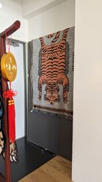 鏡は入り口に置いてあります。 - RAINY TIGER【レイニータイガー】の室内の写真