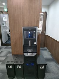 2階にある無料のドリンクサーバーです - ワーキングブースKONTIME 3F-会議室②の設備の写真