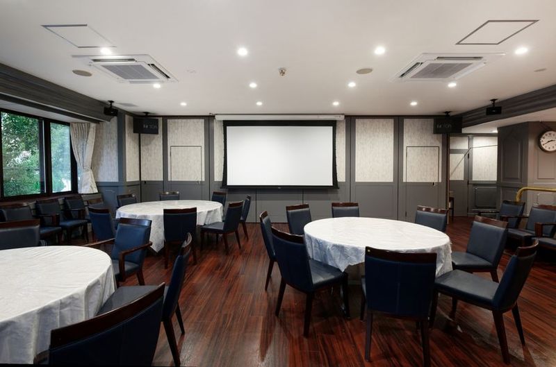 多目的ホール - レンタルスペースISS