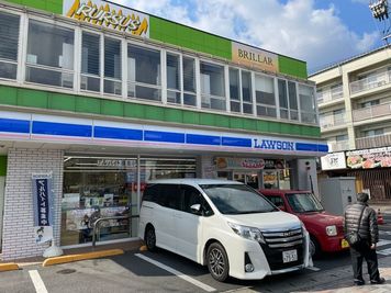 こちらの建物の2階にございます。 - minoriba_中庄駅北口店 レンタルサロンの外観の写真