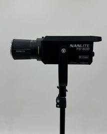 ライト：NANLITE FS-60B - 宝ハイツ photo studio ALOTの設備の写真