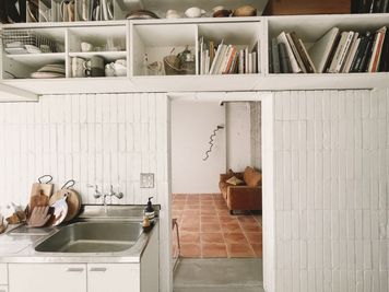 101号室 / キッチンとキッチン小物 - atelier JIÜ.の室内の写真