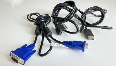 ケーブルは３種類（HDMI、TypeC、RGB） - 川口駅前とらのワークスペース 川口駅前とらのスペース ３０３の設備の写真