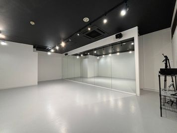 ZERO DANCE STUDIO 琴似スタジオ ZERO DANCE STUDIO　琴似スタジオの室内の写真