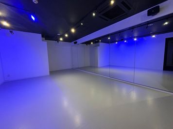 ZERO DANCE STUDIO 琴似スタジオ ZERO DANCE STUDIO　琴似スタジオの室内の写真