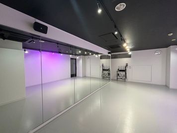 ZERO DANCE STUDIO 琴似スタジオ ZERO DANCE STUDIO　琴似スタジオの室内の写真