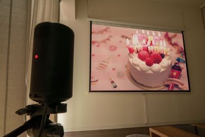 💕100インチプロジェクターで映画館のような迫力✨見たい映画やDVD鑑賞💕で素敵なお時間をお過ごしくださいませ💕 - グランデール名古屋 【2M】映画・DVD鑑賞✨誕生日会🎂デート💛推し活の室内の写真