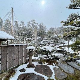 雪景色 - 滋賀県高島市・琵琶湖畔・日本庭園・木造建築 高野俱楽部 KOYA CLUBの室内の写真