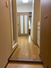 マンション玄関 - レンタルサロン　センター北 【女性限定】ワンルームマンションの個室エステルームの入口の写真