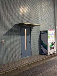 建物裏手の通用口から入り、郵便ポストからカギをお受け取りください - 上野駅３分♪サードプレイス上野♪ 上野駅近３分♪サードプレイス上野♪の室内の写真