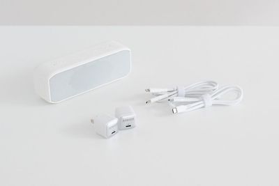 Bluetoothスピーカー、充電器、ケーブルもご用意 - ひろこばぁちゃんのスペース名古屋店 31～50名様専用の設備の写真